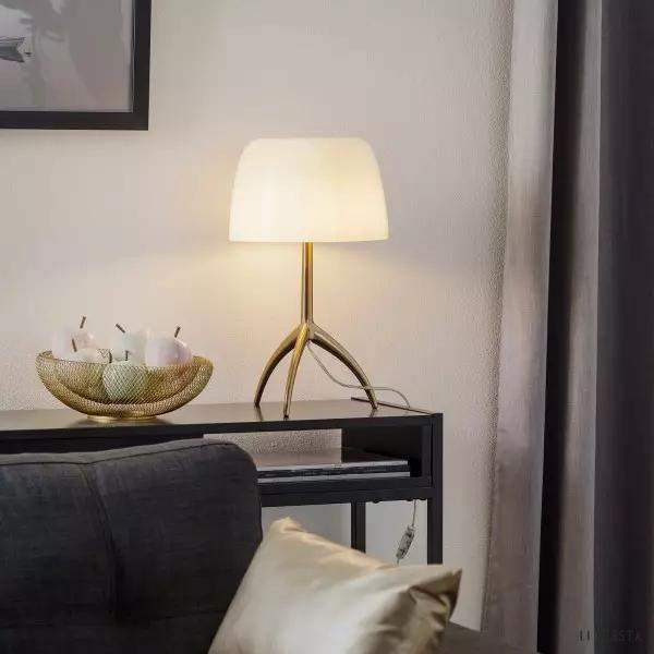 Elegancka lampka stołowa Lumiere z dmuchanym kloszem
