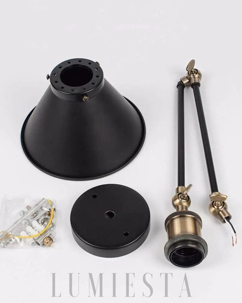Lampa ścienna z ruchomym ramieniem w industrialnym stylu
