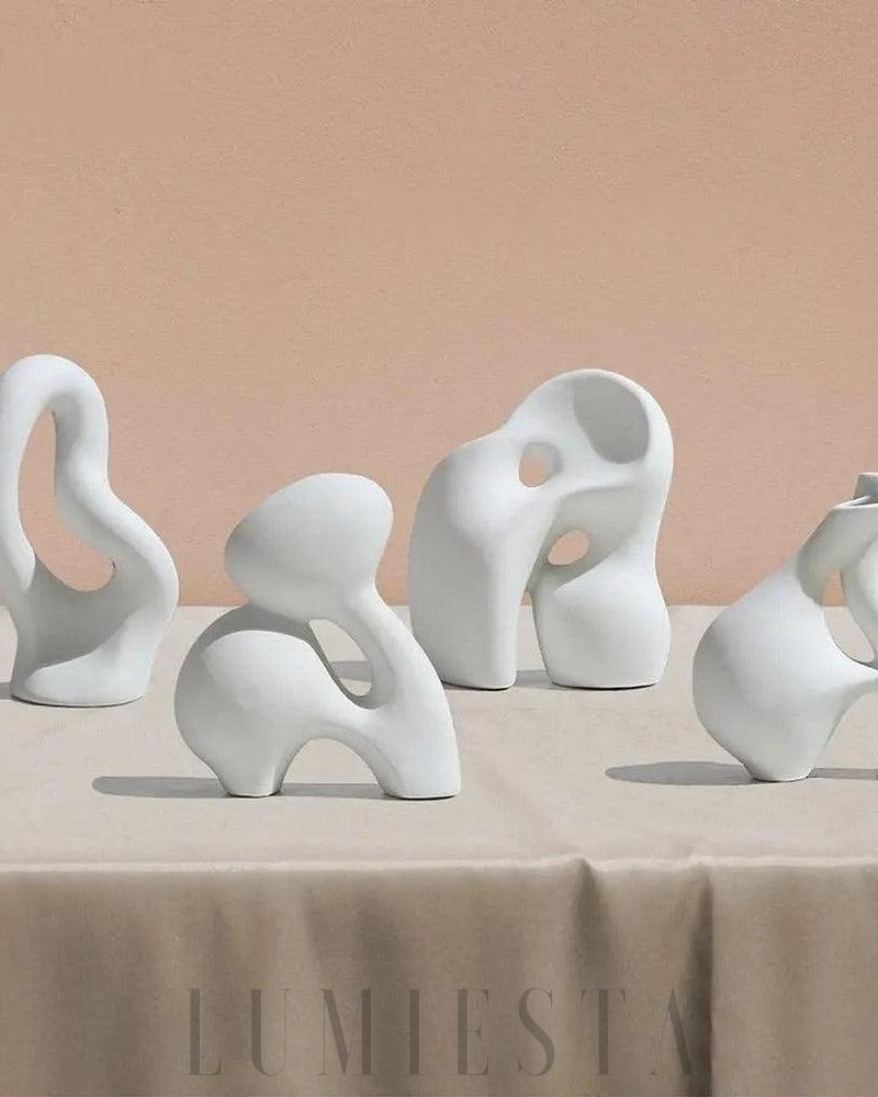 Nowoczesny biały wazon ceramiczny w kształcie figury 12-14 cm