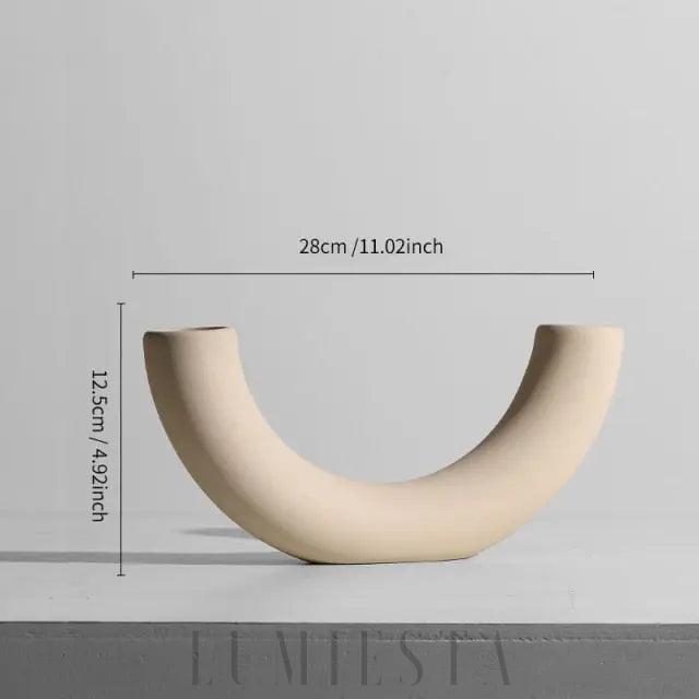 Stylowe wazy ceramiczne w unikalnych kształtach do dekoracji