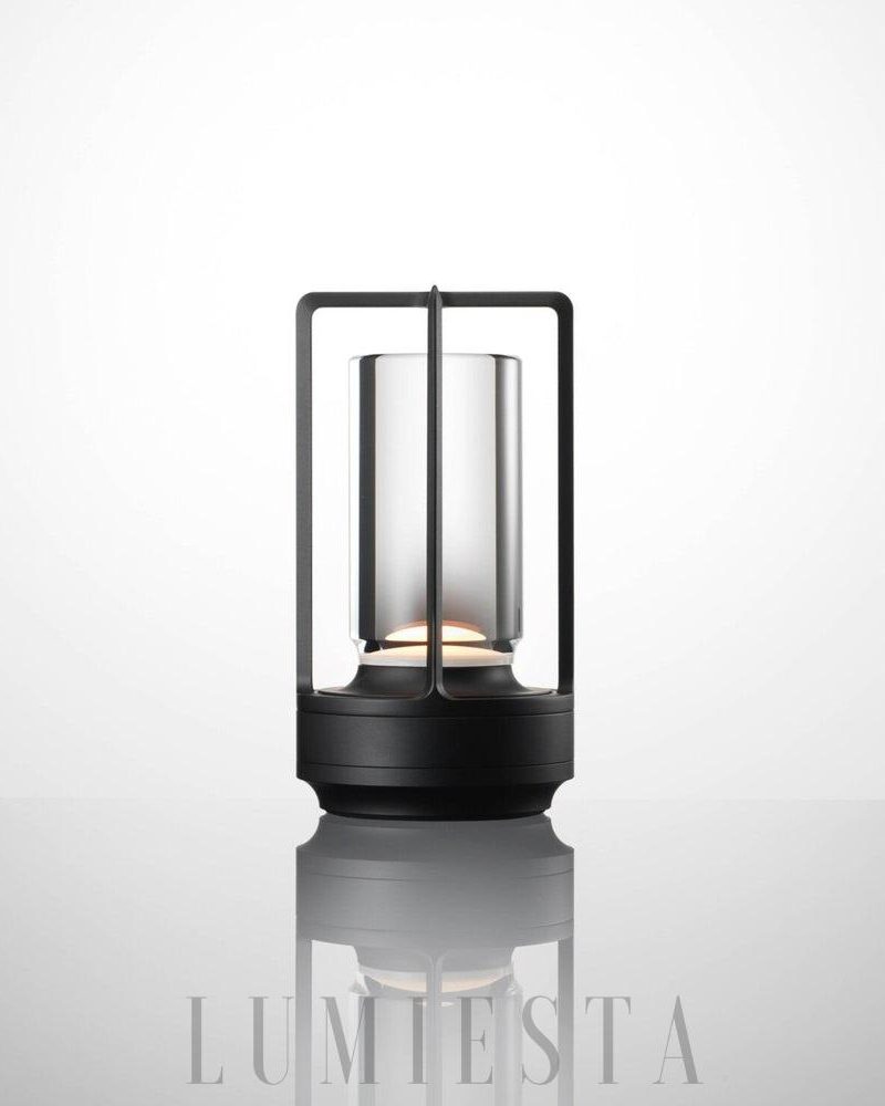 Nowoczesna lampa w stylu skandynawskim z przezroczystym kloszem