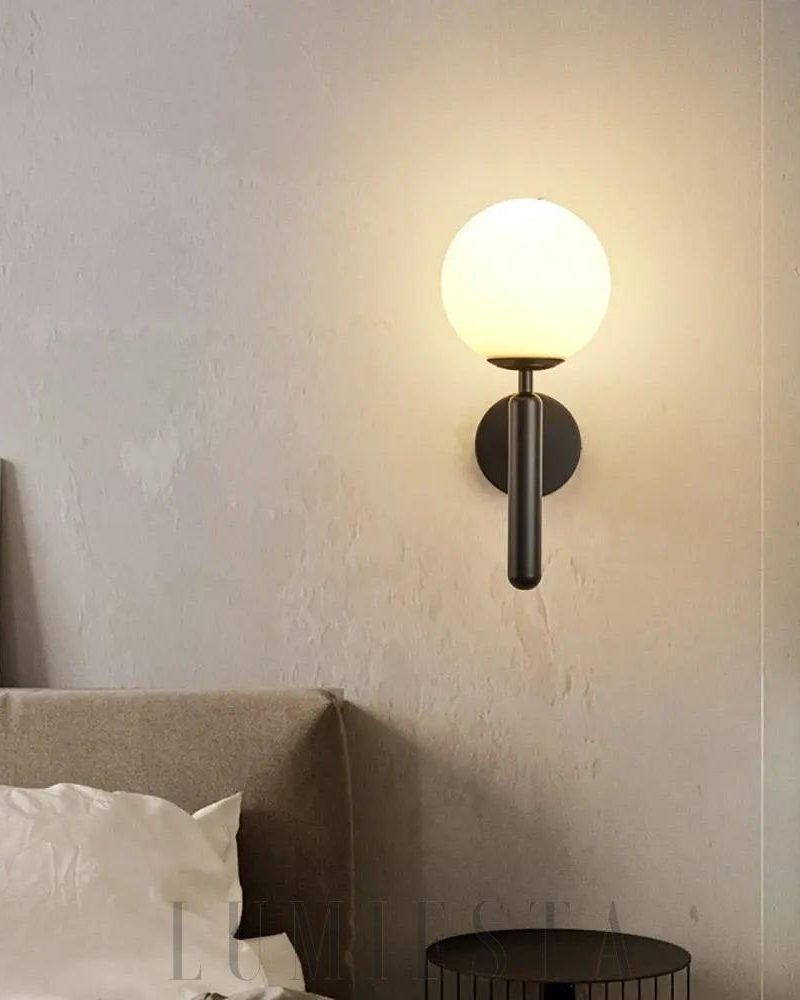 Lampa ścienna okrągła w stylu nowoczesnym czarna lub złota