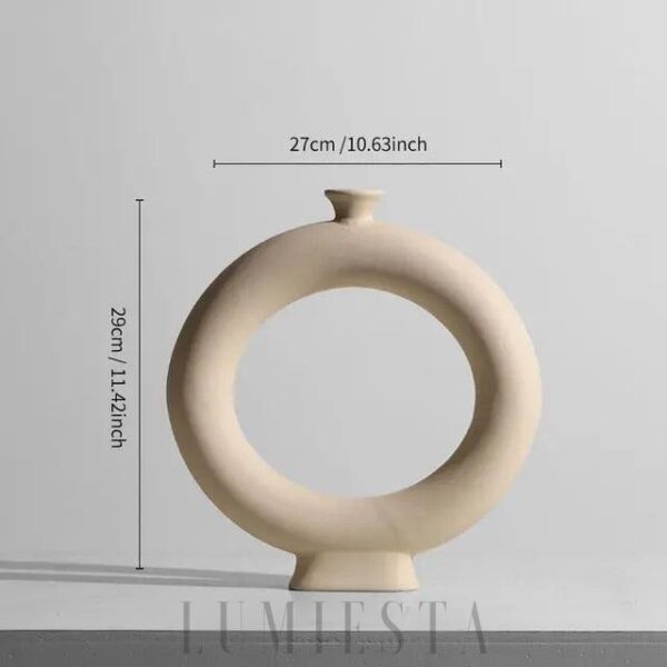 Stylowe wazy ceramiczne w unikalnych kształtach do dekoracji