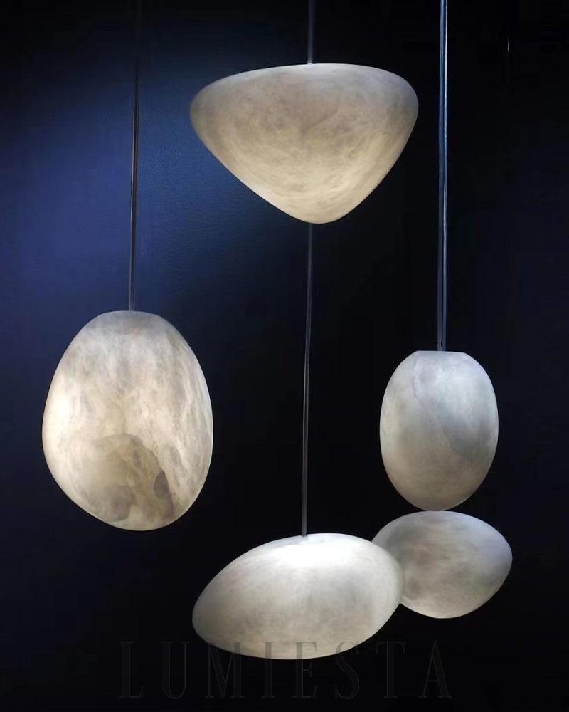 Roti - lampa wisząca w organicznym kształcie alabastru