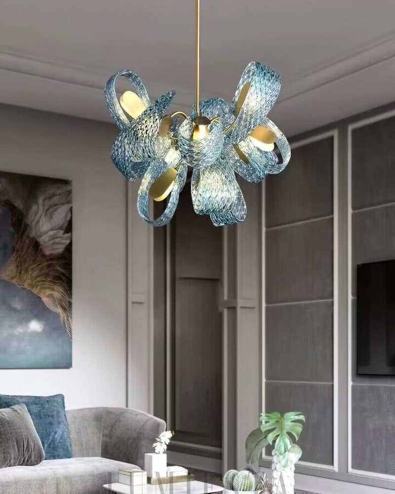 Żyrandol z niebieskiego szkła w kształcie płatków mosiężny 60cm