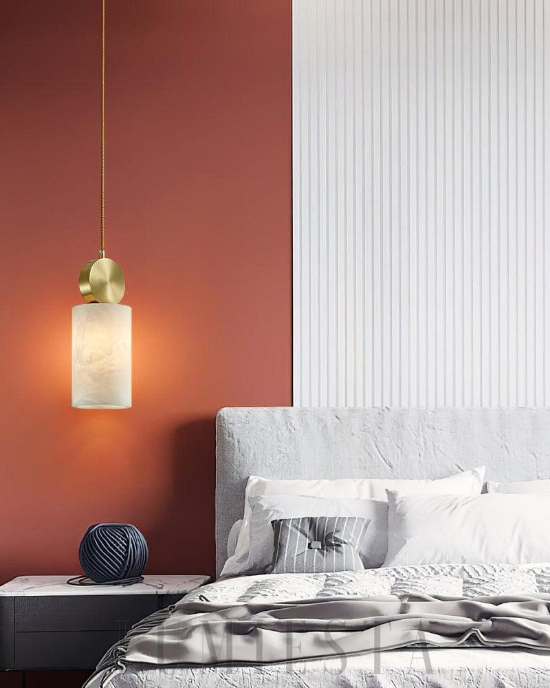 Lampa wisząca Etrusca mosiężna z alabastrowym kloszem 12cm