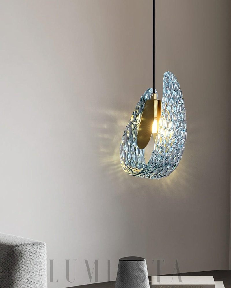 Lampa wisząca Petal niebieskie szkło mosiężna 13cm x 23cm