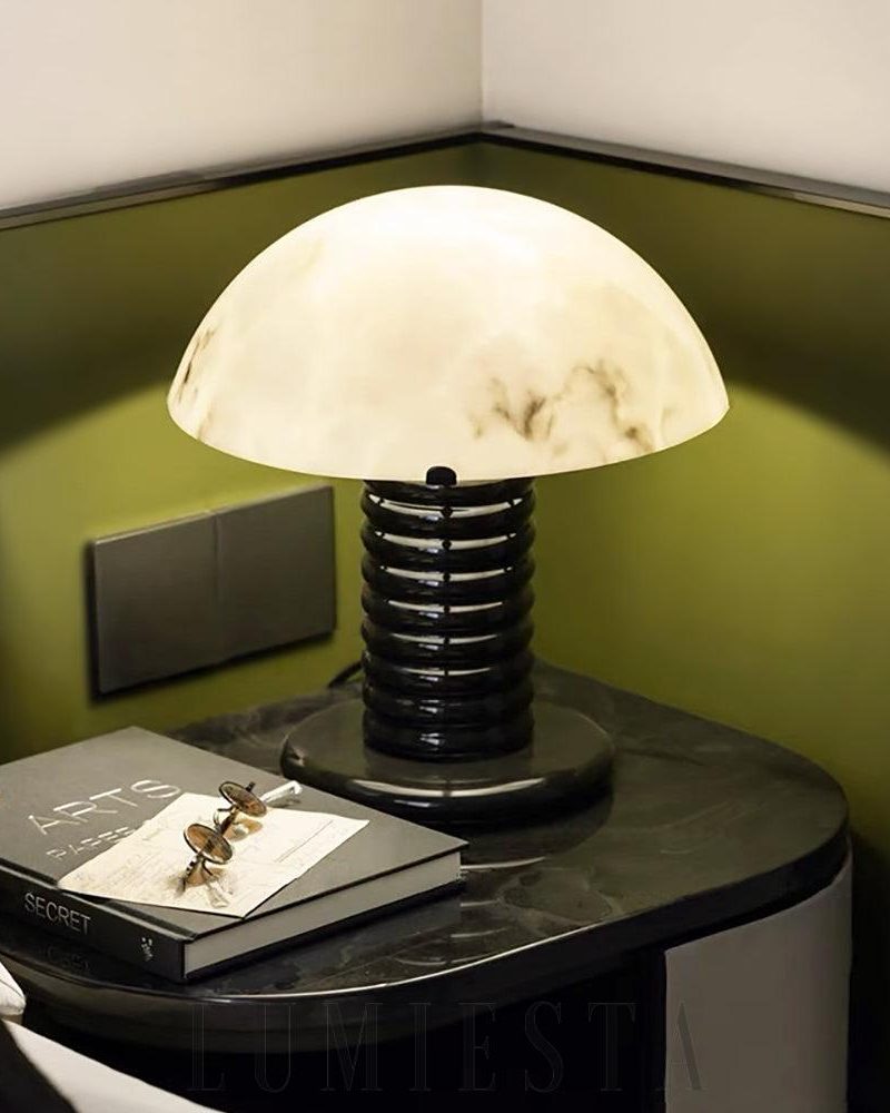 Nowoczesna lampa stołowa Alabaster z czarną podstawą 30cm