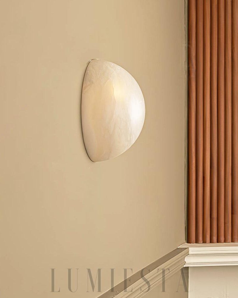 Lampka ścienna Alabaster Pebble Biała elegancka i nowoczesna