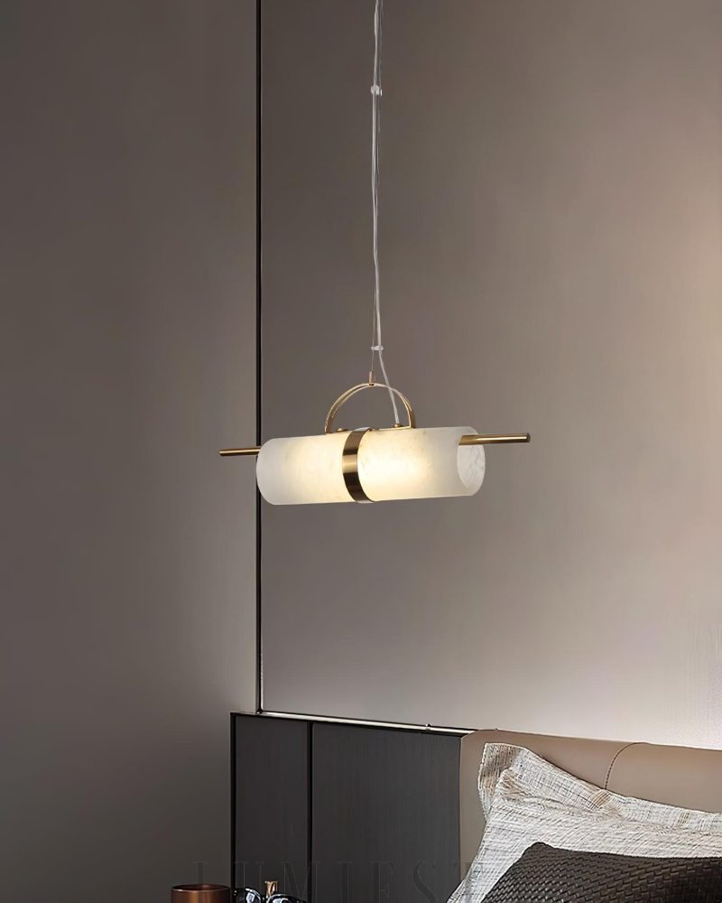 Mini lampa wisząca cylindryczna z alabastru w kolorze mosiądzu