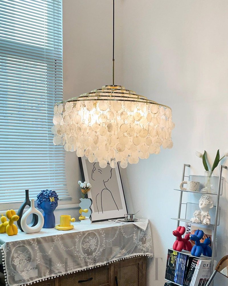 Lampa wisząca muszla w kolorze złotym lub chromowanym
