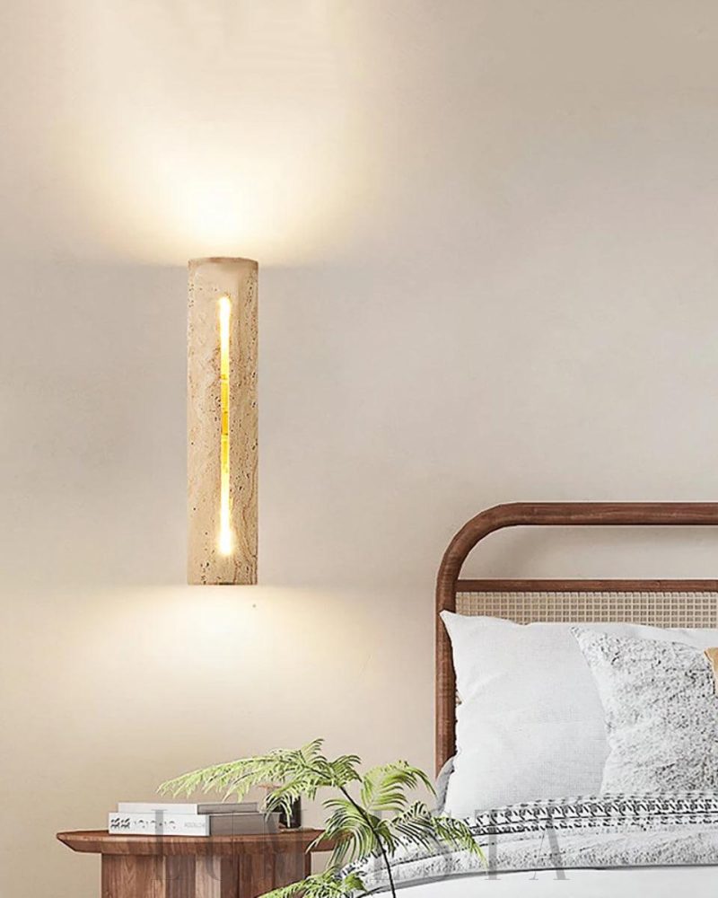Beżowa cylindryczna lampa ścienna z trawertynu 28cm