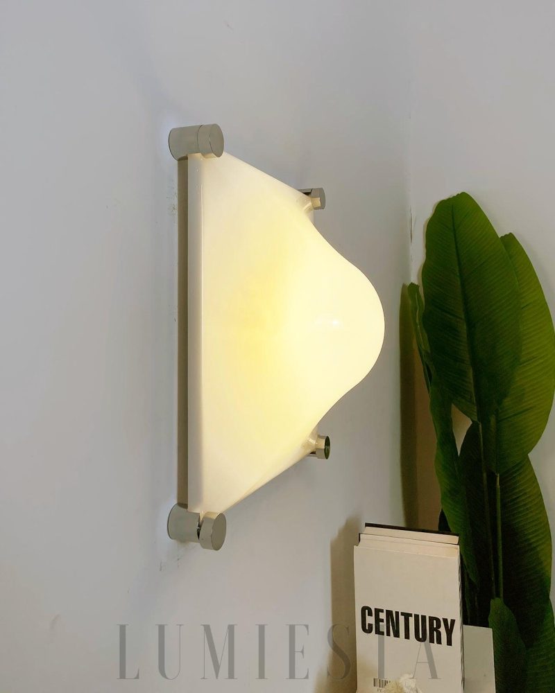 Lampa ścienna Acrylic Bolla w kształcie eleganckiej kuli