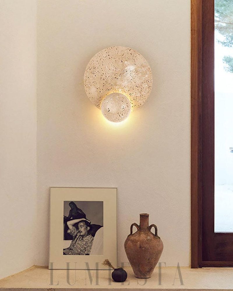 Lampa ścienna okrągła z trawertynu w stylu boho 22cm
