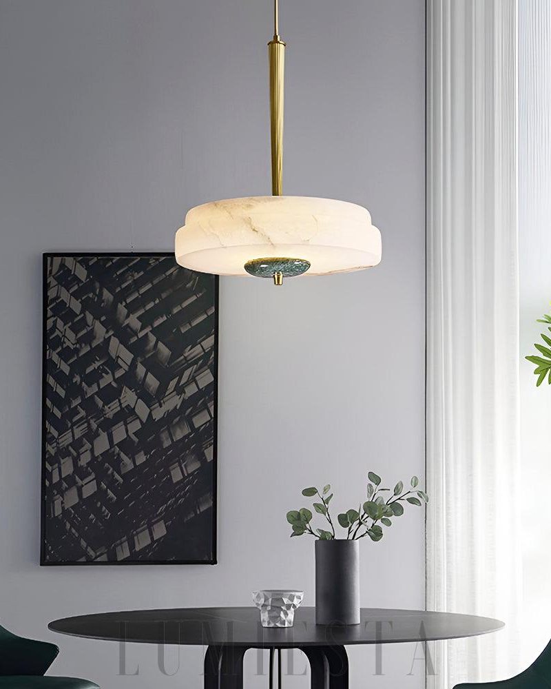 Elegancka lampa wisząca Alabaster Trave w białym kolorze 30cm