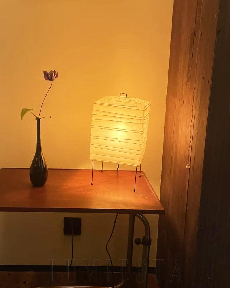 Lampa stołowa Akari 1X w tradycyjnym stylu 19cm x 38cm