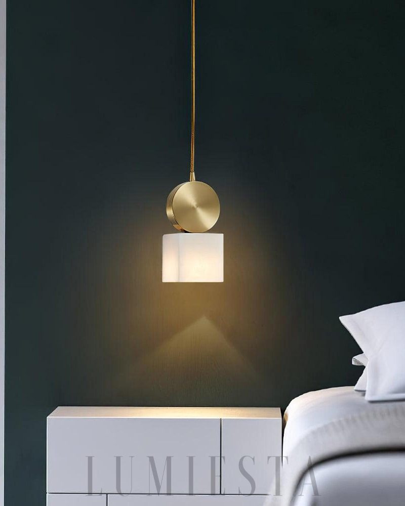 Lampa wisząca Etrusca mosiężna z alabastrowym kloszem 12cm