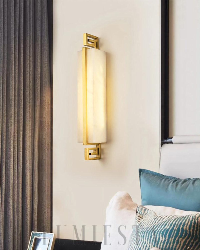 Nowoczesna lampa ścienna alabastrowa w stylu miedzianym