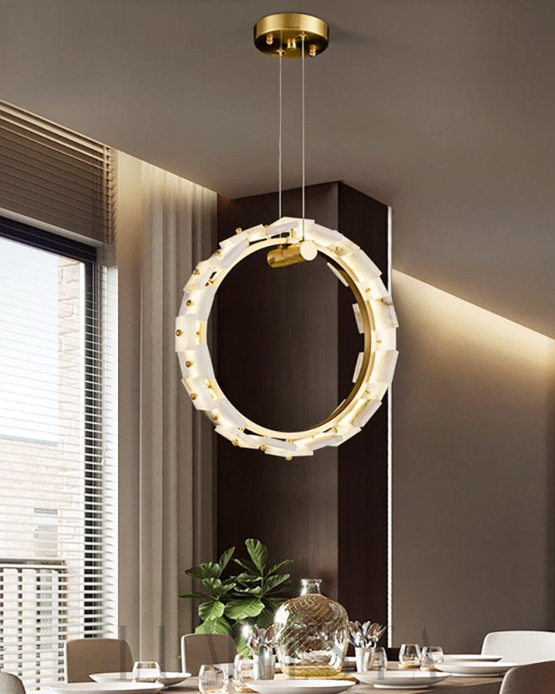 Lampa wisząca alabastrowa w kształcie pionowego pierścienia 36cm