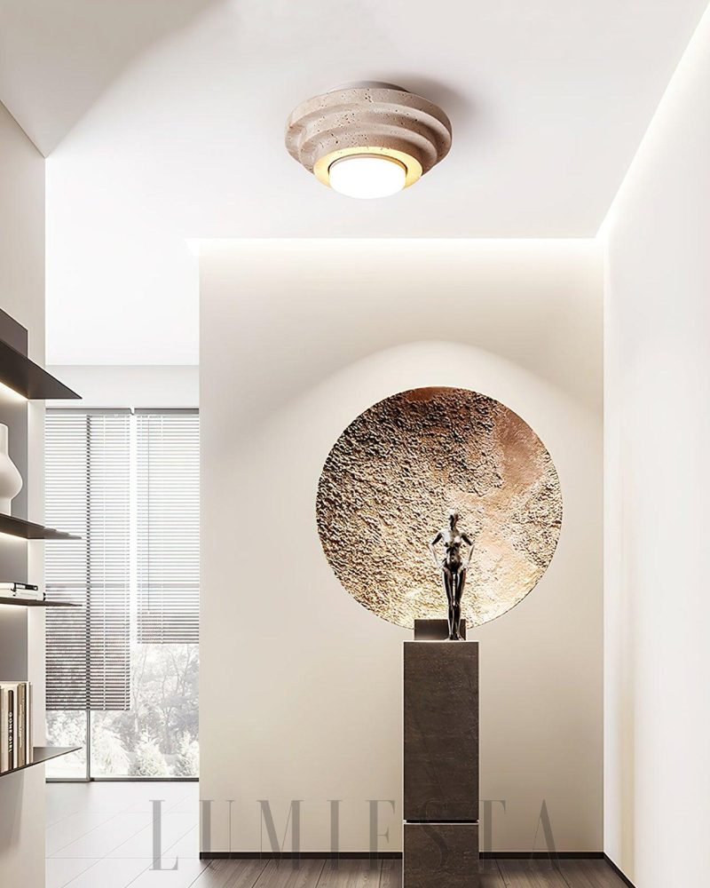 Lampa sufitowa cylindryczna z trawertynu w beżowym kolorze