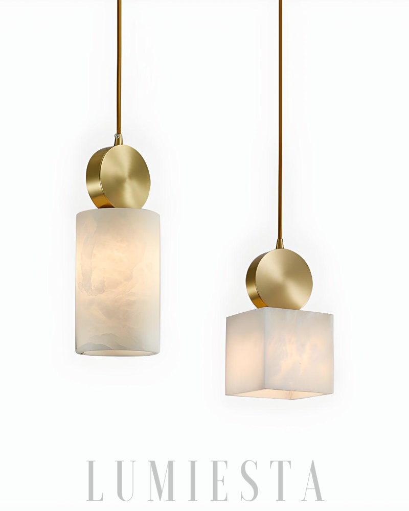 Lampa wisząca Etrusca mosiężna z alabastrowym kloszem 12cm