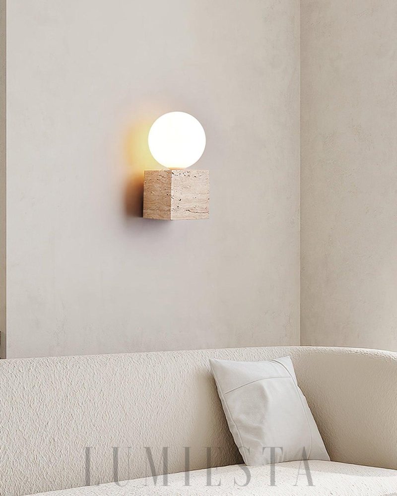 Lampa ścienna Cube Stone z beżowego trawertynu 10x20 cm
