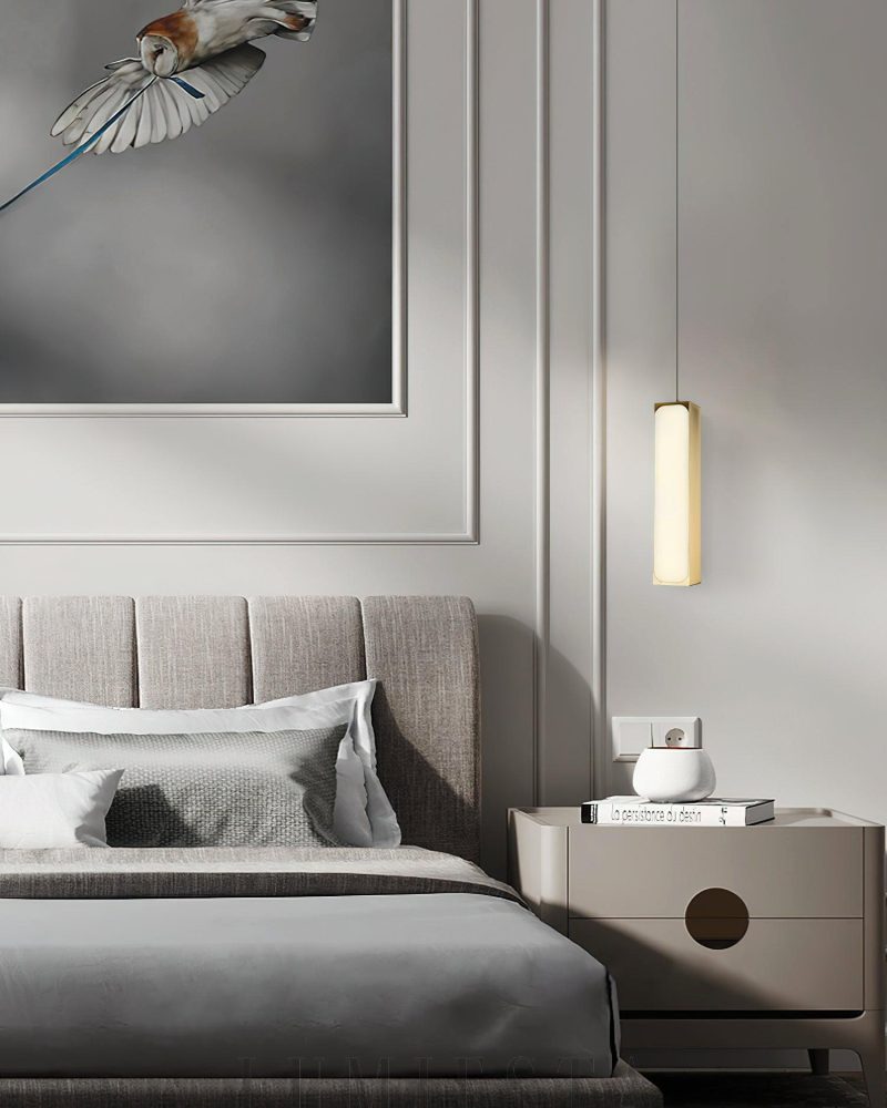 Lampa wisząca Alabaster Chaos w kolorze mosiądzu i białym