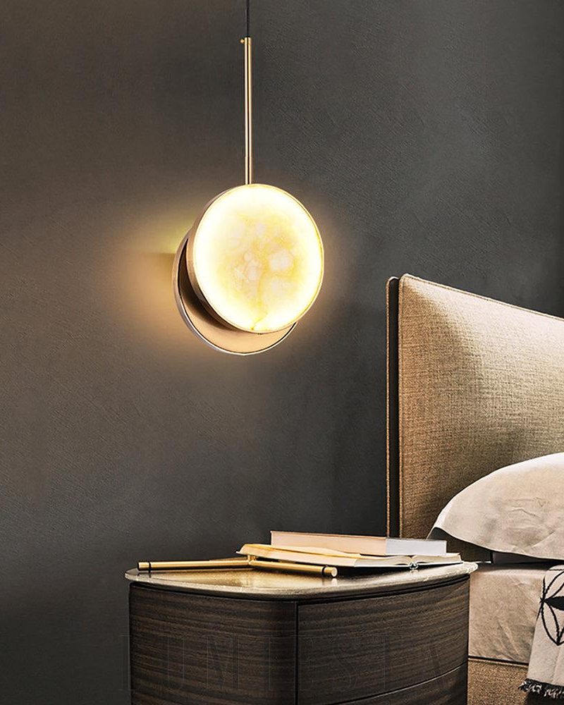Lampa wisząca Alabaster Moonshade w mosiądzu z alabastrem 22cm