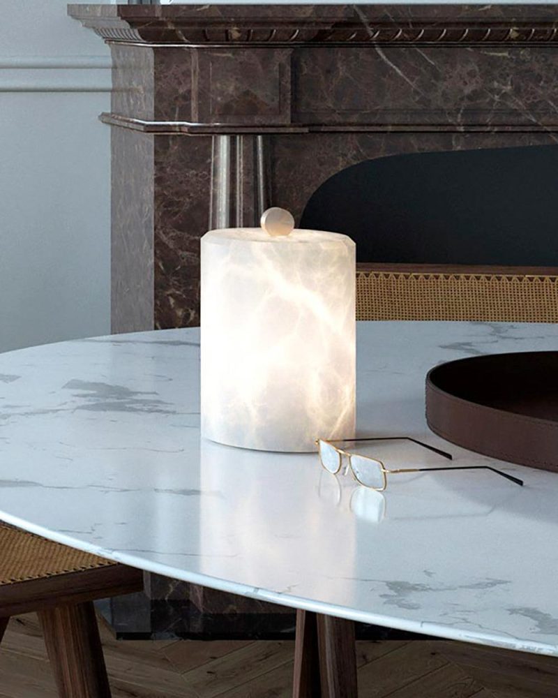 Lampa stołowa cylindryczna z alabastru biała 12 5cm 20cm