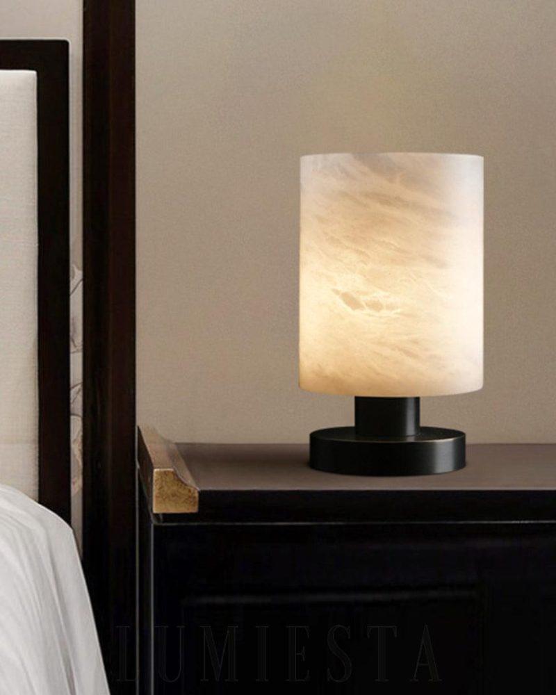 Lampka stołowa LED z marmurowym kloszem czarna biała 14cm