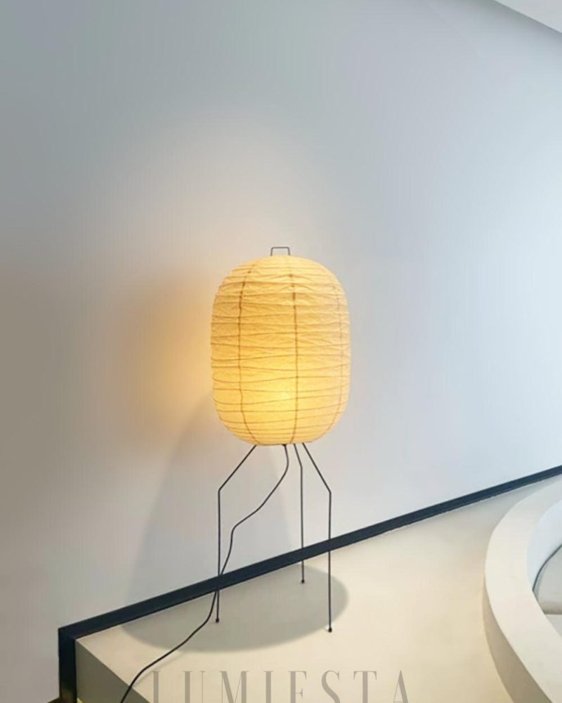 Lampa podłogowa Akari UF3-DL w białym kolorze 50cm x 140cm