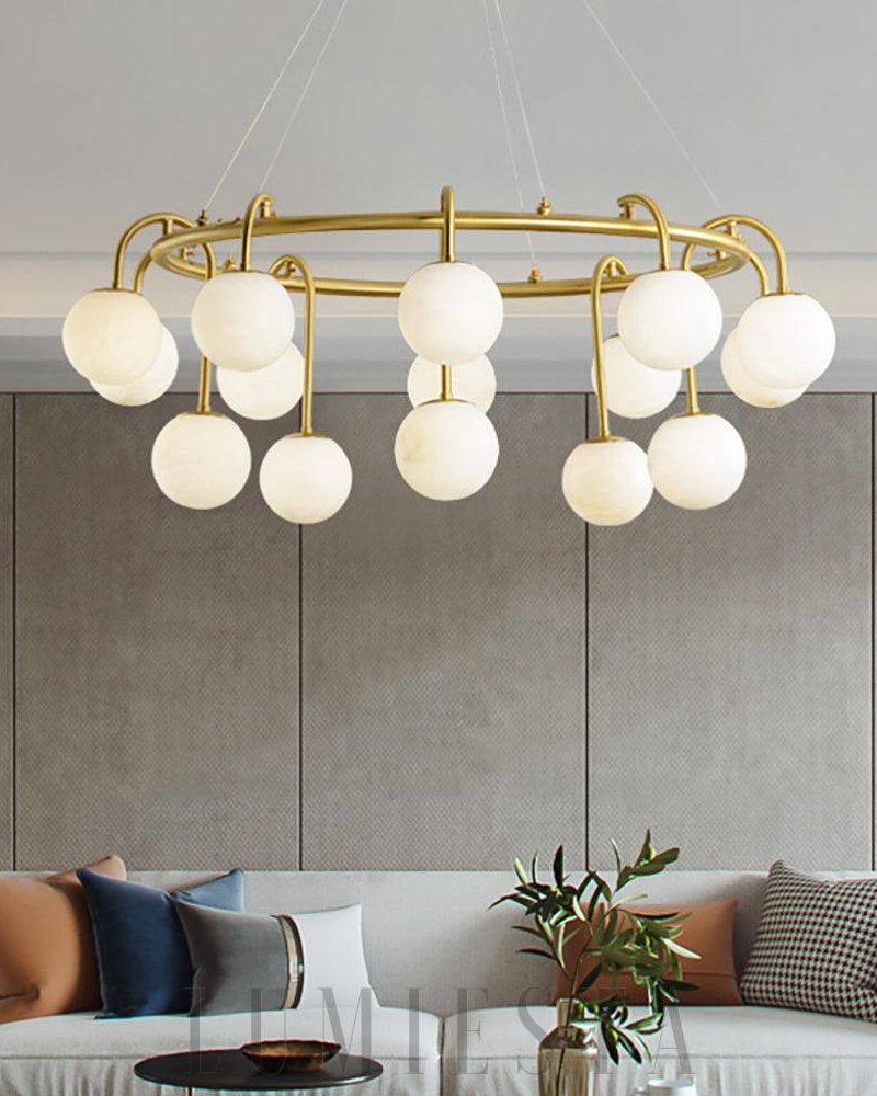 Alabastron - lampa wisząca w kształcie pierścienia z alabastru