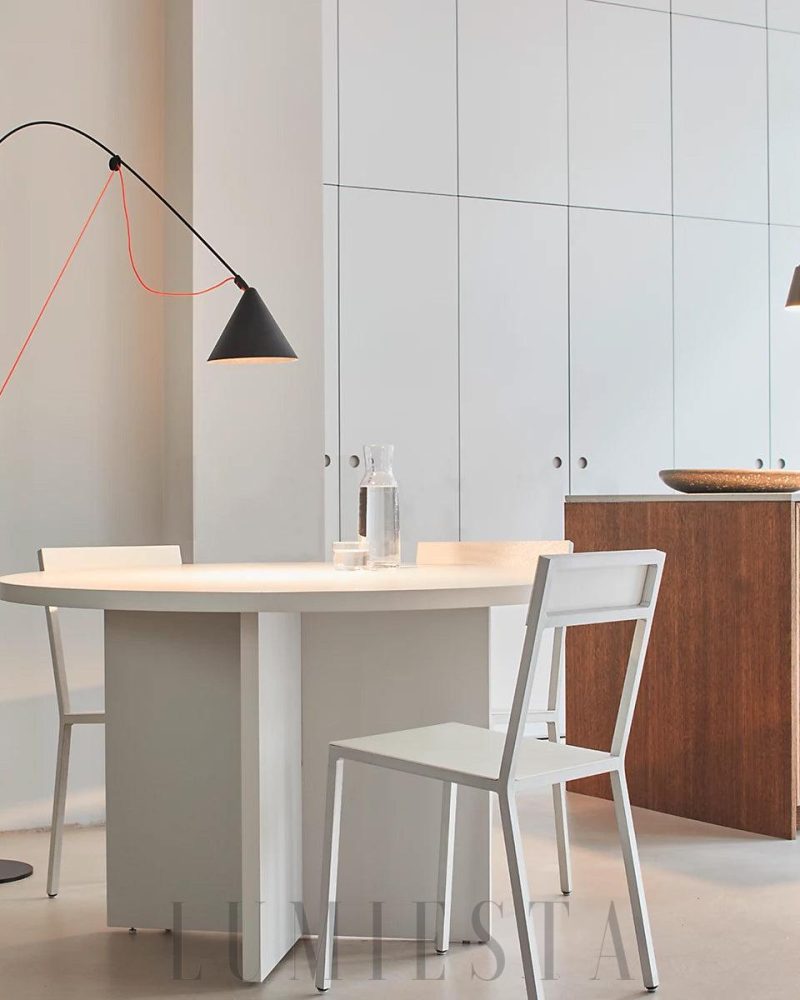 Lampa Podłogowa AYNO Czarna Styl Minimalistyczny 135cm