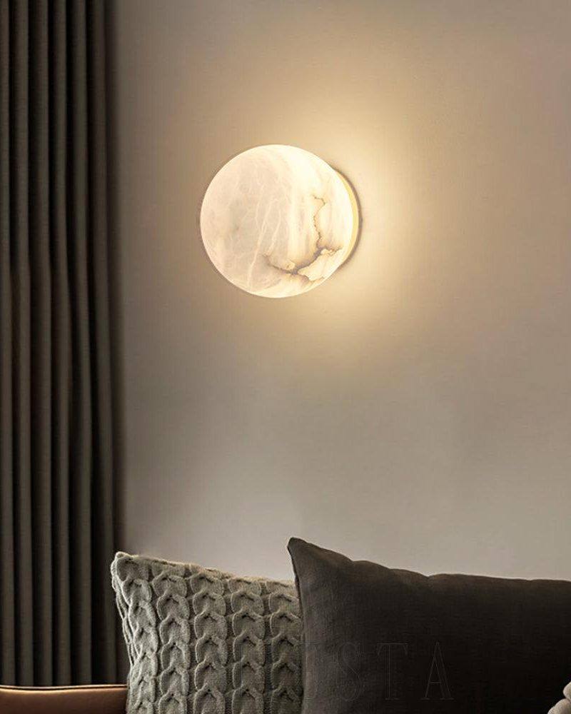 Elegancka lampa ścienna Alabaster w kształcie kuli Biały Złoty