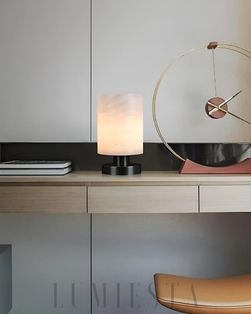 Lampka stołowa LED z marmurowym kloszem czarna biała 14cm