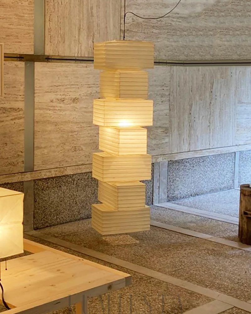 Lampa wisząca Akari 36N w białym kolorze klasyczny design
