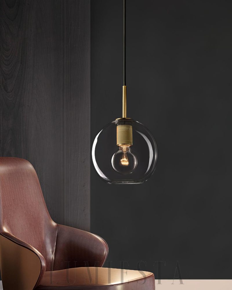 Lampa wisząca szklana w mosiężnej oprawie styl industrialny