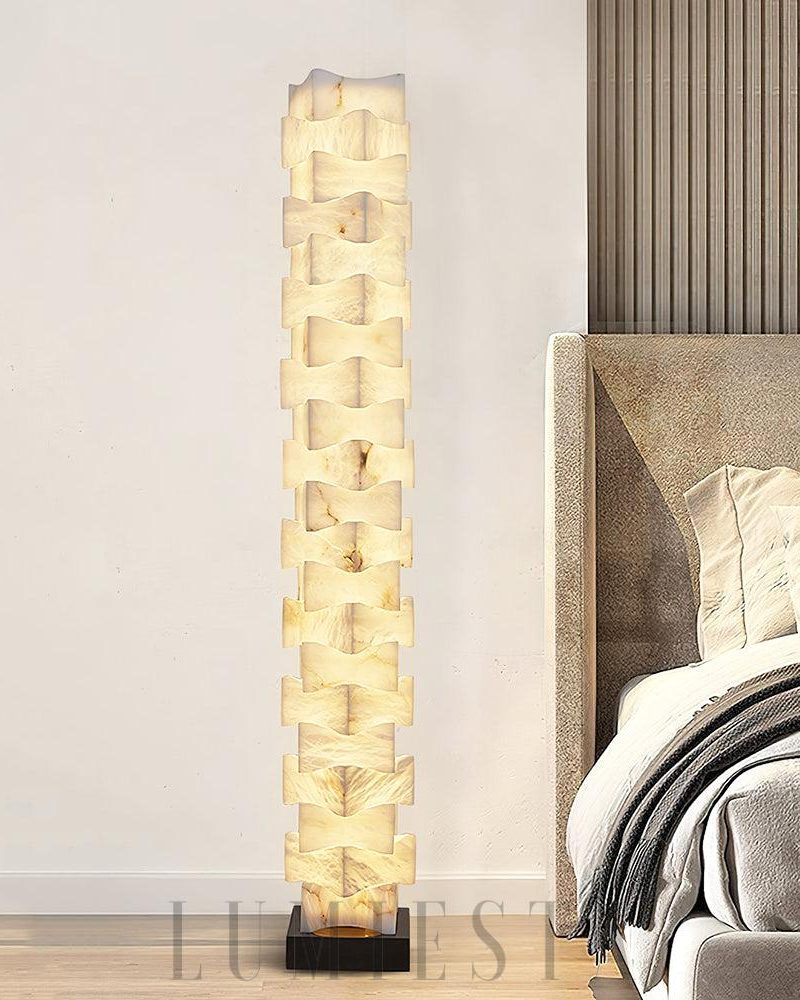 Lampa podłogowa z alabastru kwadratowa elegancka i nowoczesna