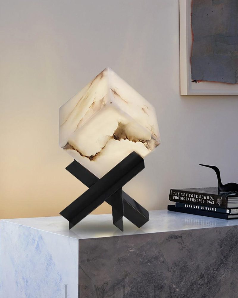 Lampa stołowa w kształcie kostki z alabastru nowoczesna biała