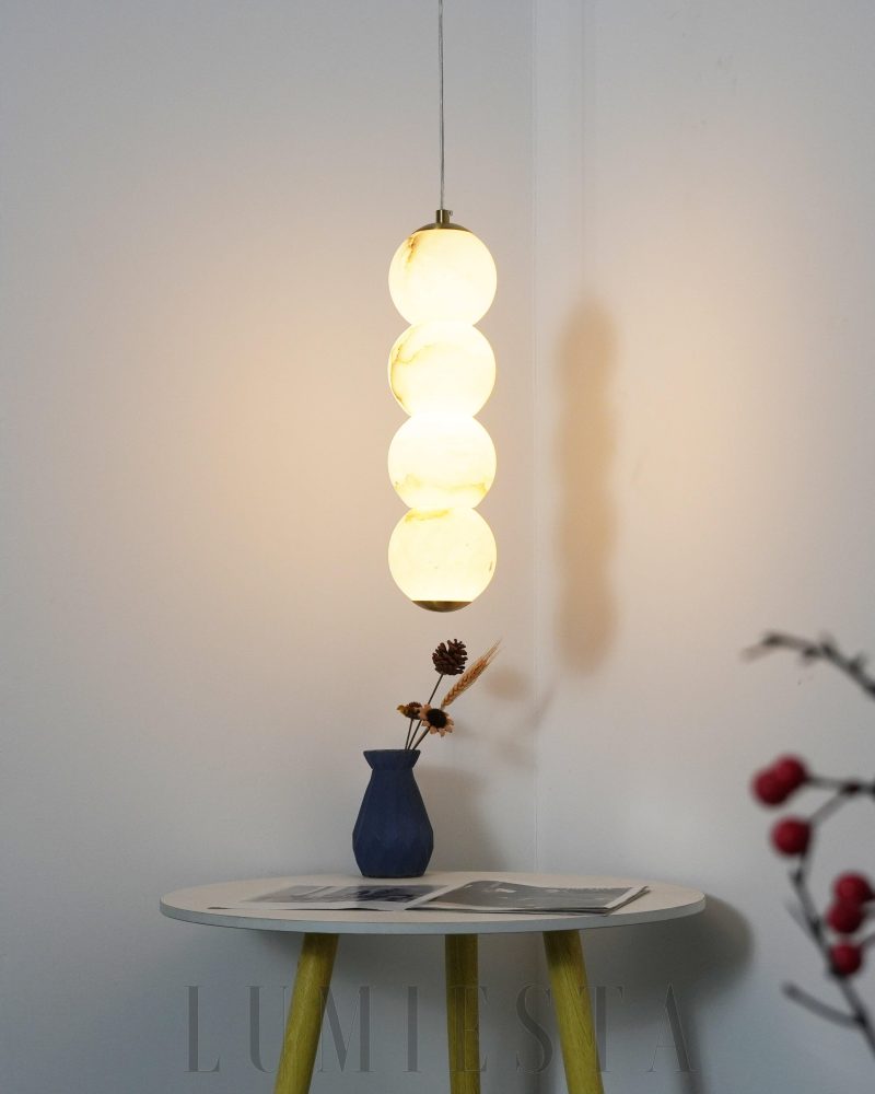 Lampa wisząca Alabaster Pearl w stylu nowoczesnym z alabastru