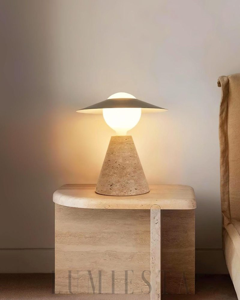 Lampa stołowa Bartley z trawertynu w stylu nowoczesnym żółta