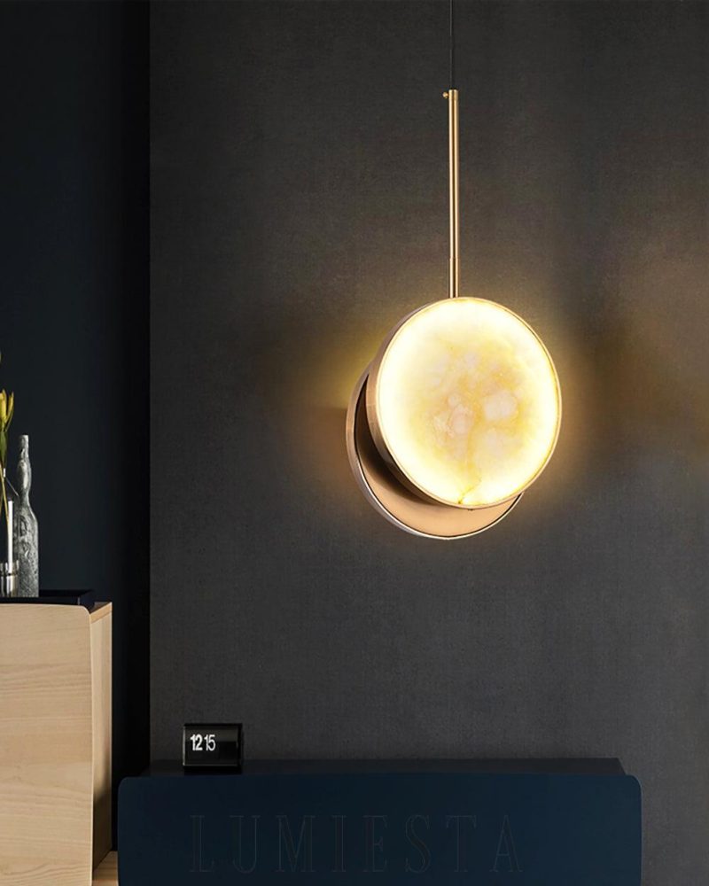 Lampa wisząca Alabaster Moonshade w mosiądzu z alabastrem 22cm