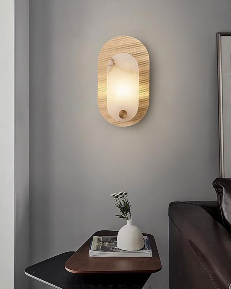 Nowoczesna lampa ścienna Harlan alabastrowa w mosiądzu
