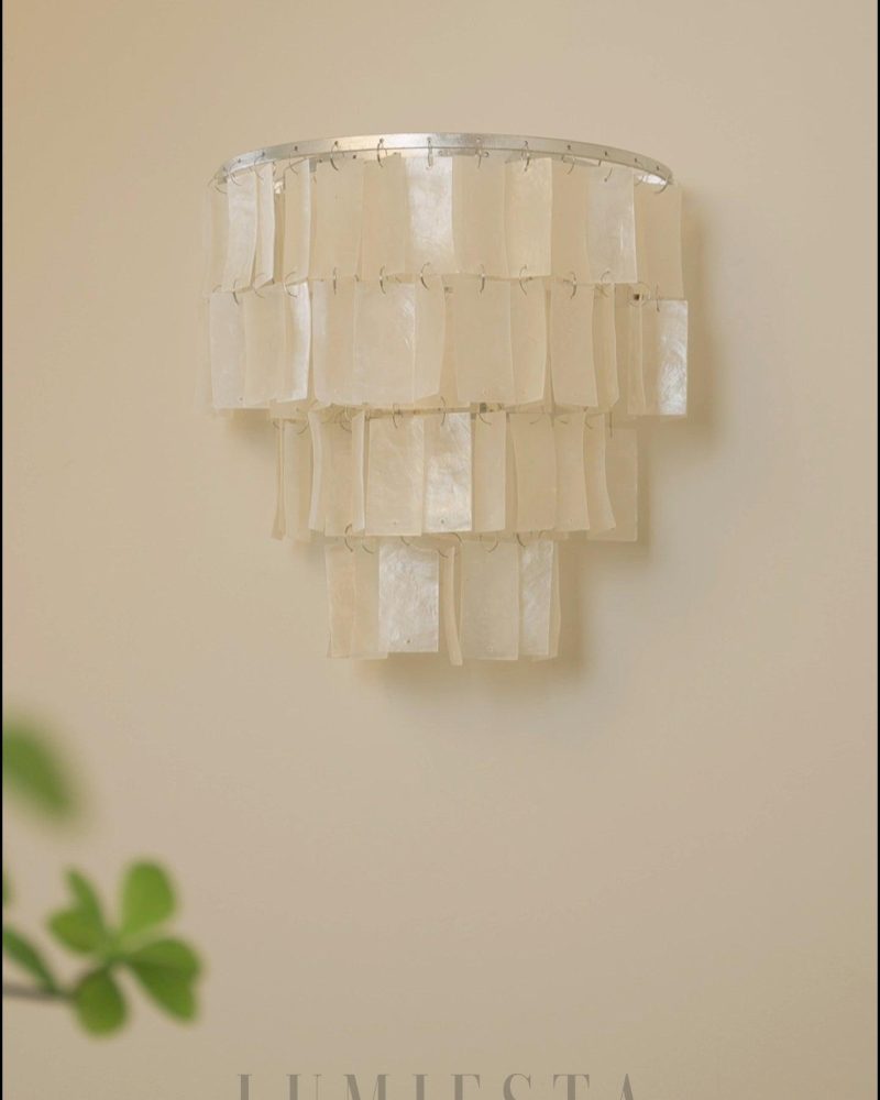 Lampa ścienna Skye z warstwowym wzorem w kolorze srebrnym i białym