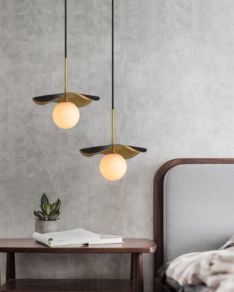 Lampa wisząca Alabaster Montera Mosiądz z eleganckim kloszem