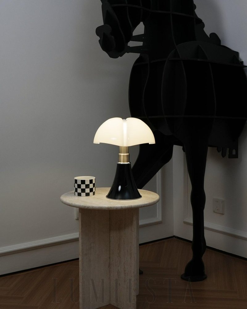 Lampa Stołowa Pipistrello z Akrylu w Kolorze Białym lub Czarnym