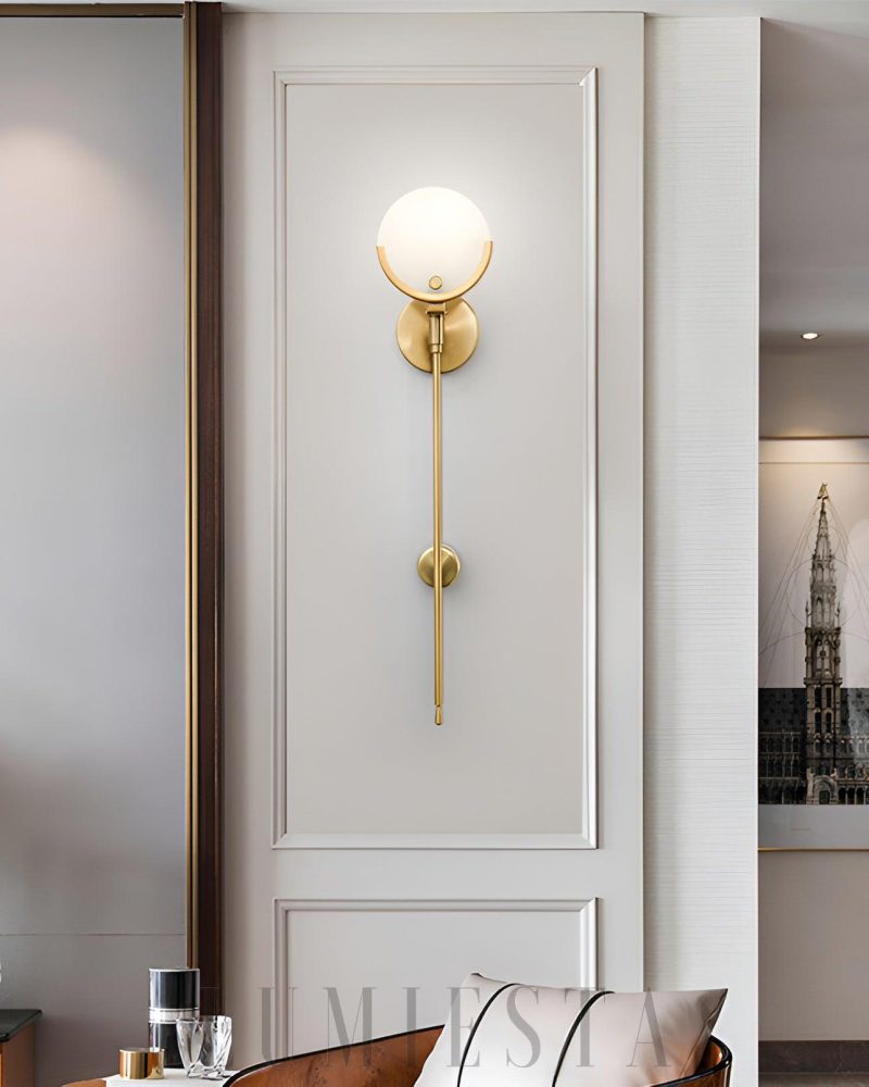 Lampa ścienna Alabaster Ava z mosiądzu elegancka i stylowa