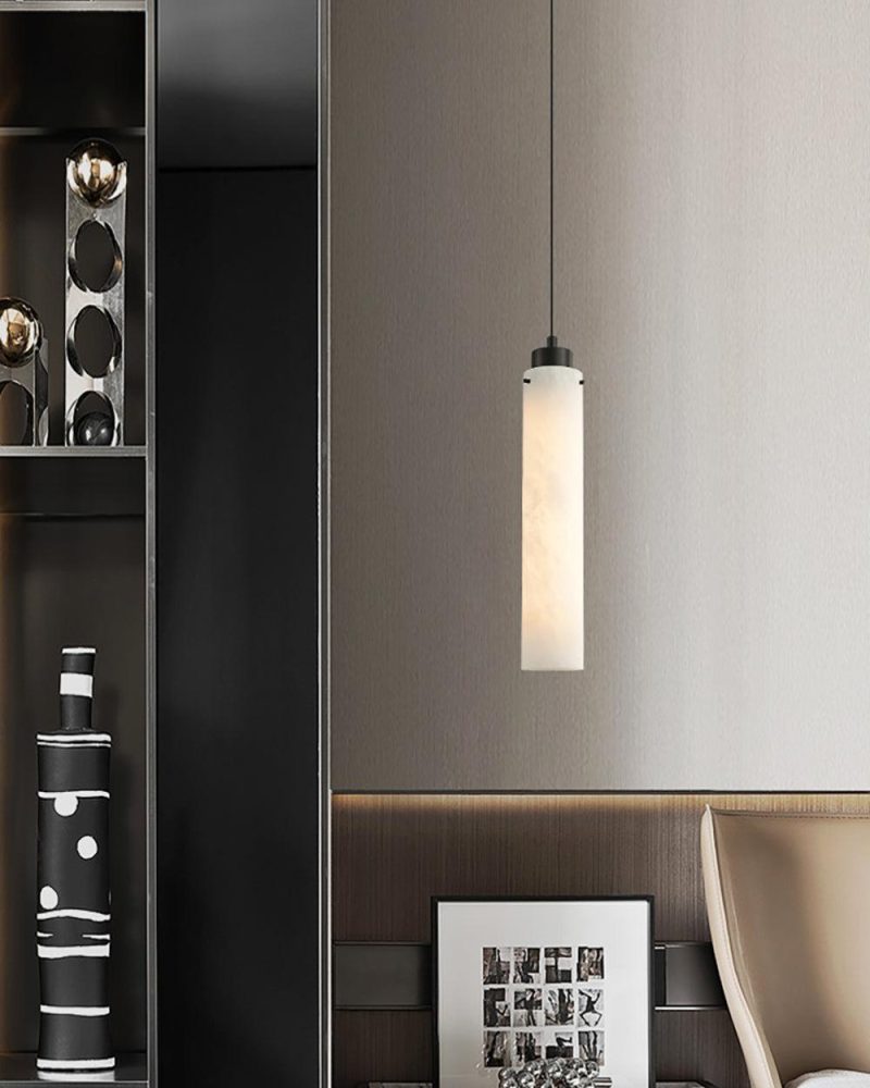Lampa wisząca cylindryczna alabastrowa w białym kolorze