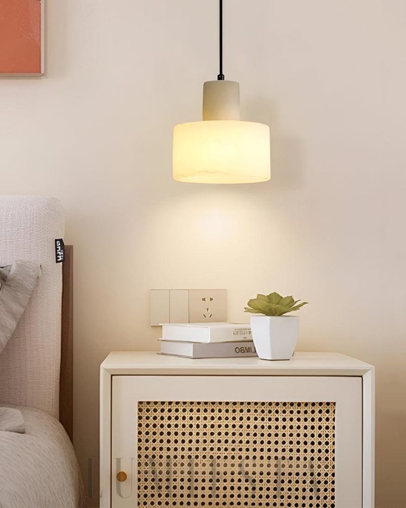 Lampa wisząca cylindryczna alabastrowa stylowa do wnętrz