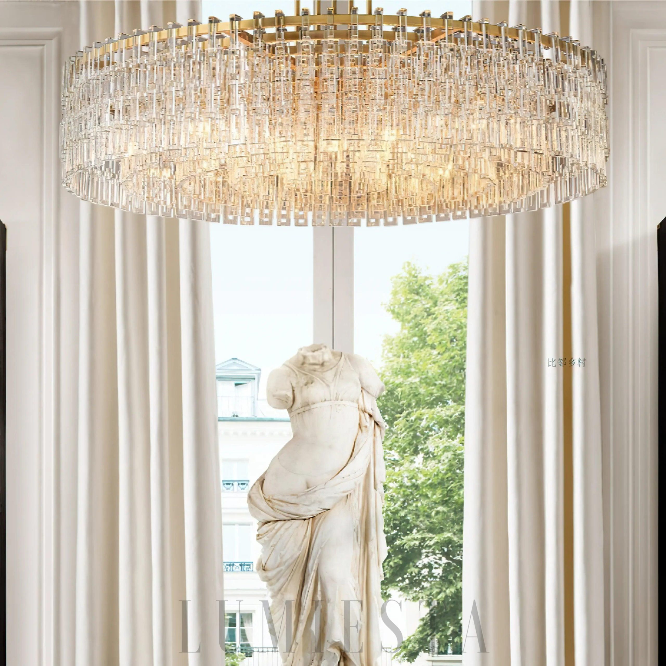 Lampa wisząca Marigna okrągła 60 cali z kryształami i mosiądzu